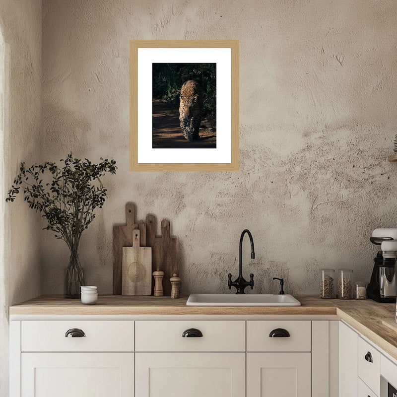 Luipaard foto voor aan de muur. Safari wanddecoratie op fotopapier van hoge kwaliteit.
